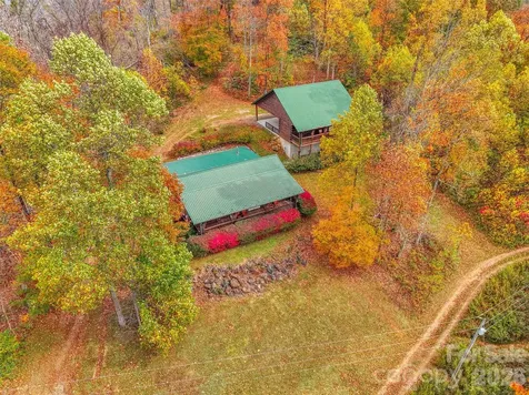 1447/1421 Ayers Mountain Road Green Mountain NC 28740
