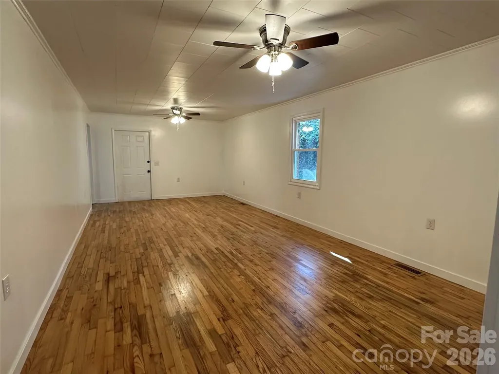 208 Murdock Road Bakersville NC 28705