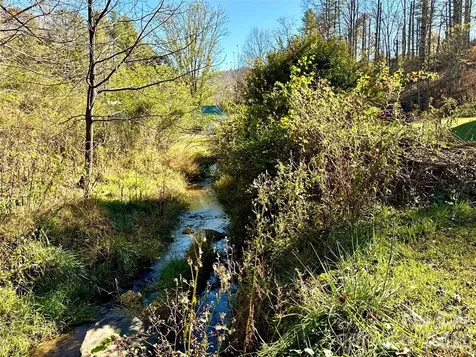 208 Murdock Road Bakersville NC 28705