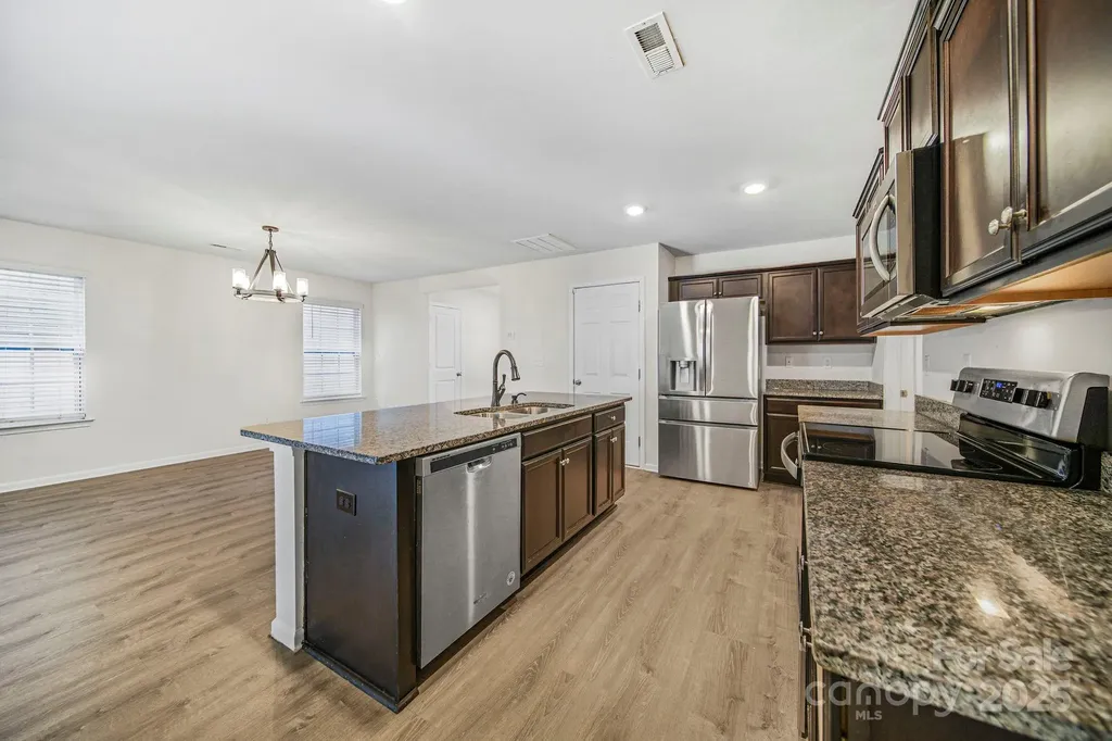 3120 Green Apple Drive Dallas NC 28034