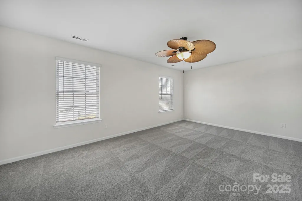 3120 Green Apple Drive Dallas NC 28034