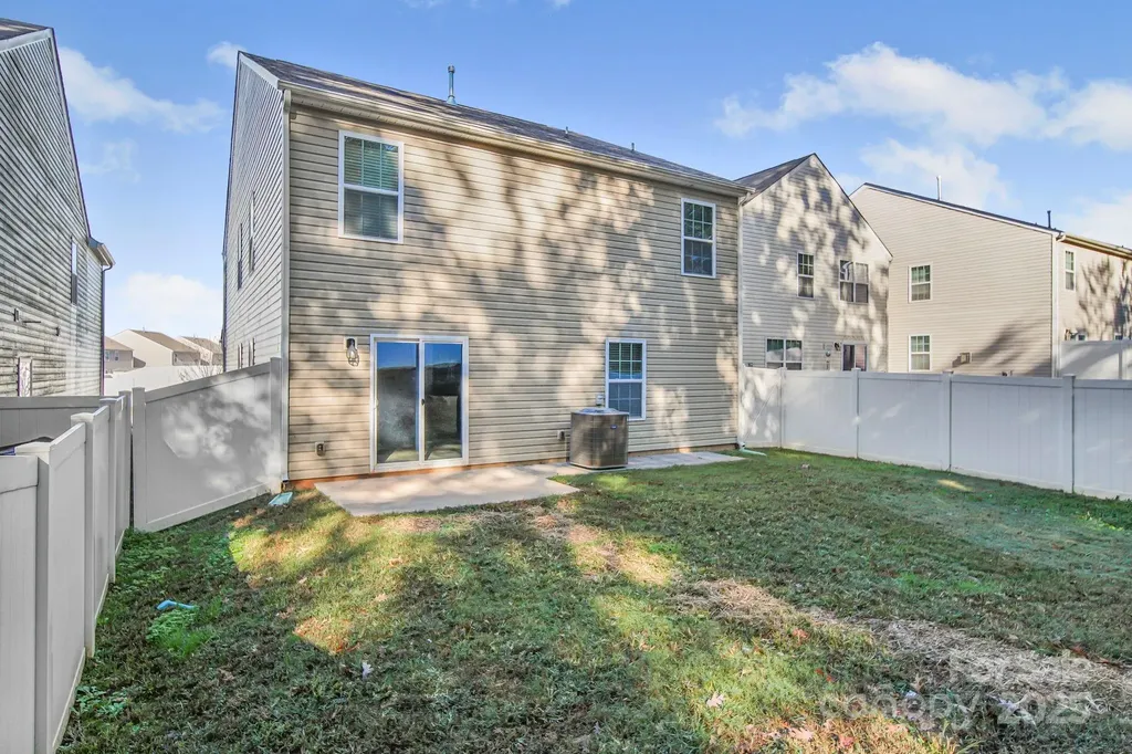 3120 Green Apple Drive Dallas NC 28034