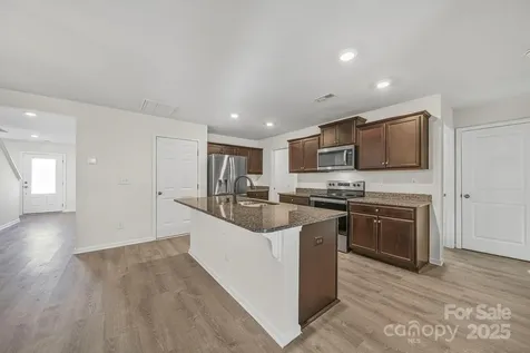 3120 Green Apple Drive Dallas NC 28034