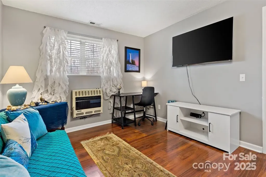 2691 Laurel Pointe Drive Nebo NC 28761