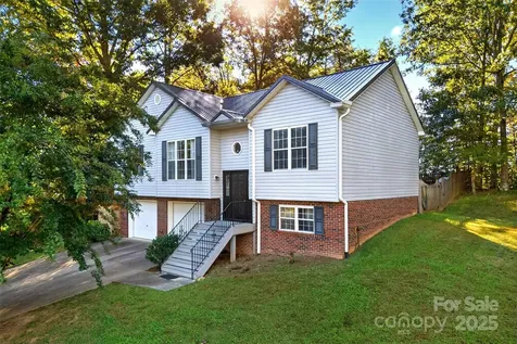 2691 Laurel Pointe Drive Morganton NC 28761