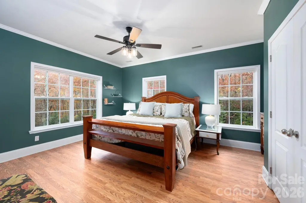 230 Graystone Drive Burnsville NC 28714