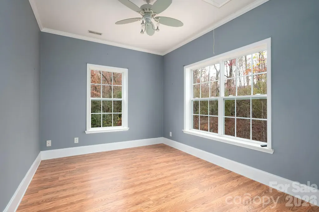 230 Graystone Drive Burnsville NC 28714