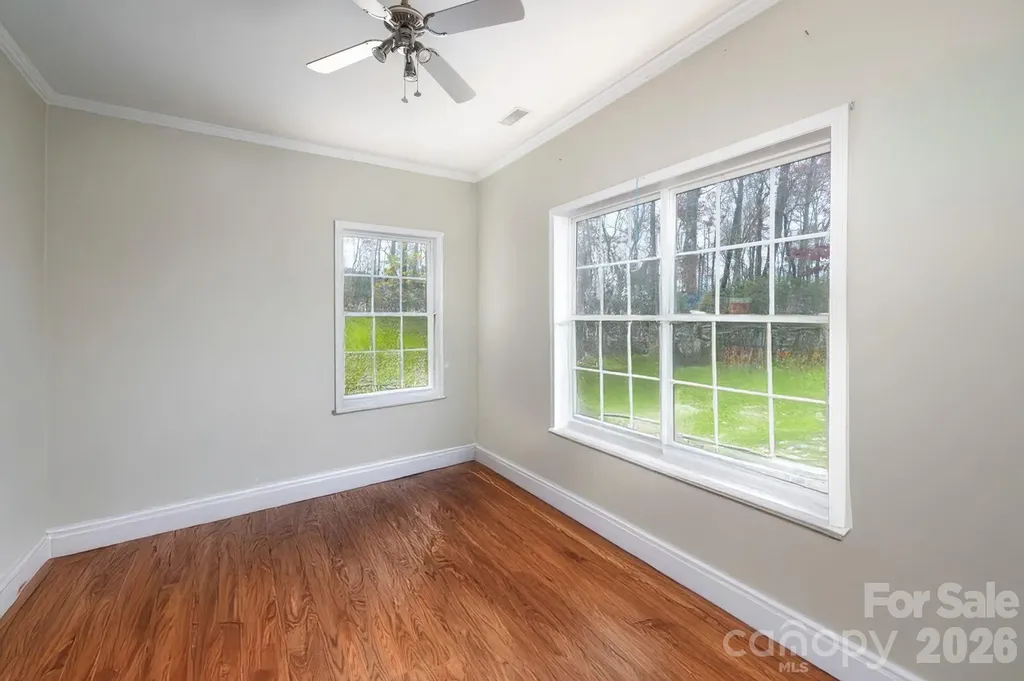 230 Graystone Drive Burnsville NC 28714