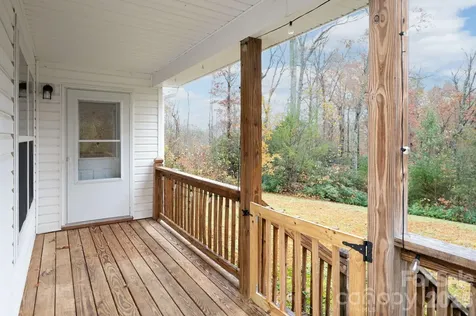230 Graystone Drive Burnsville NC 28714