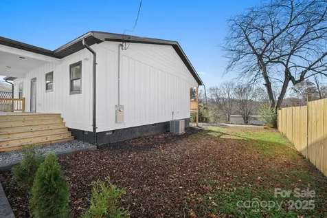 90 Park Street Bryson City NC 28713