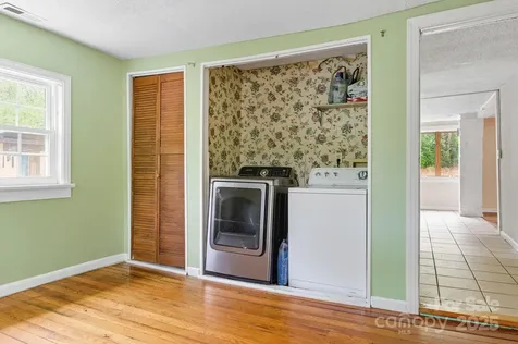132 Little Knob Road Asheville NC 28803