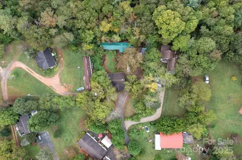 132 Little Knob Road Asheville NC 28803