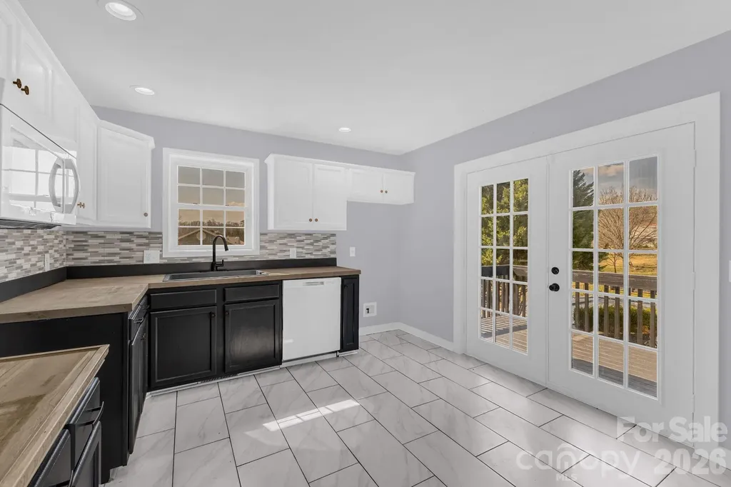 311 N Meadow Drive Morganton NC 28655