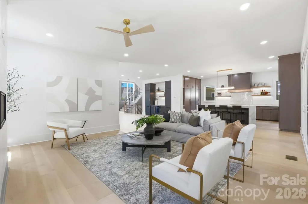 2649 Laburnum Avenue Charlotte NC 28205