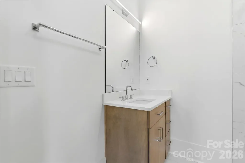 2649 Laburnum Avenue Charlotte NC 28205
