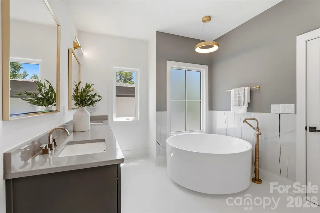 2649 Laburnum Avenue Charlotte NC 28205