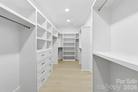 2649 Laburnum Avenue Charlotte NC 28205