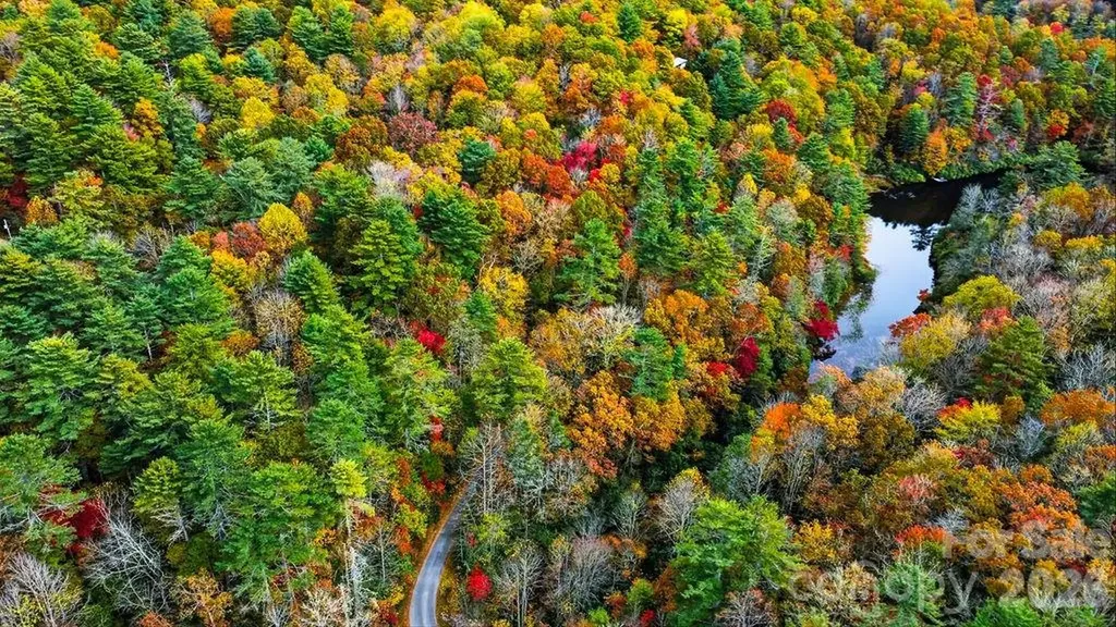 000 Indian Lake Road Lake Toxaway NC 28747
