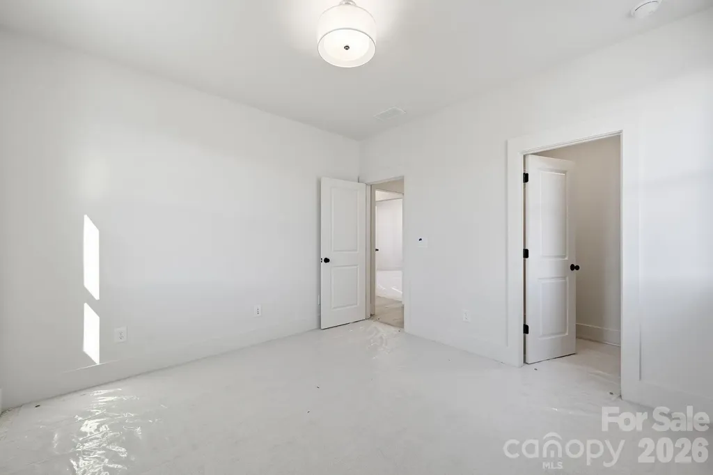 7245 Westrow Avenue Charlotte NC 28278