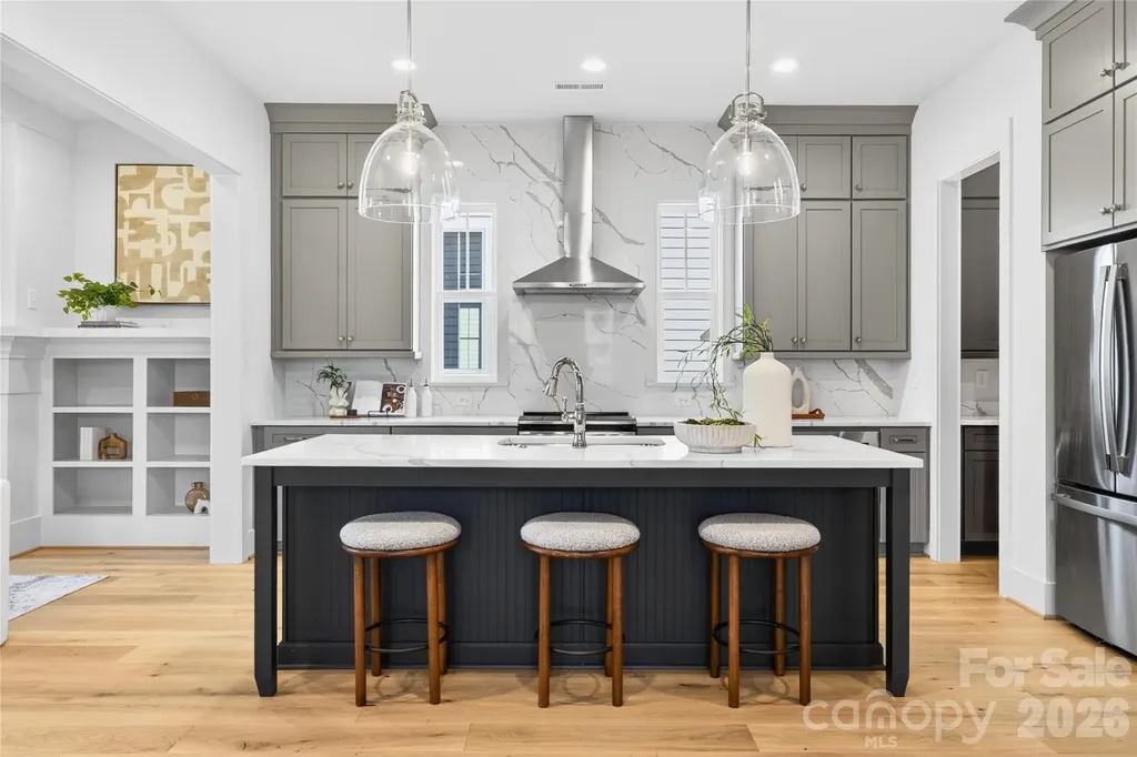 7245 Westrow Avenue Charlotte NC 28278