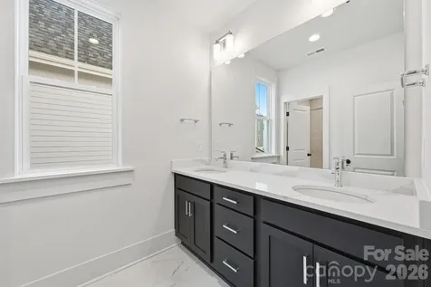 7245 Westrow Avenue Charlotte NC 28278