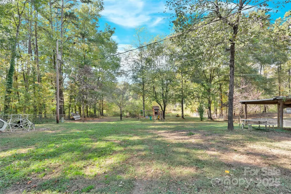 841 Knowles Drive Dallas NC 28034