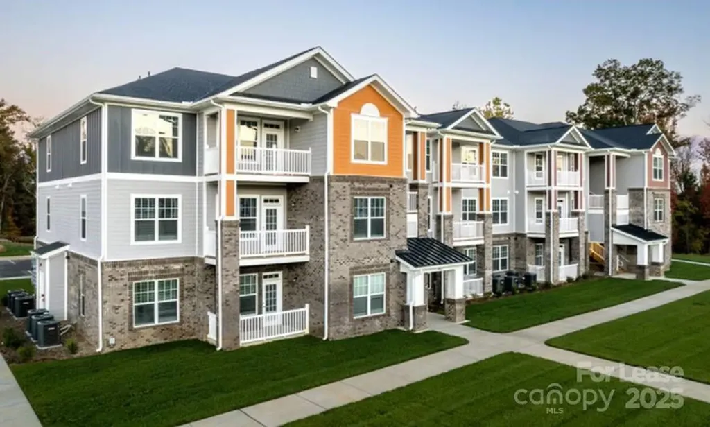 12509 Crown Park Court Charlotte NC 28273
