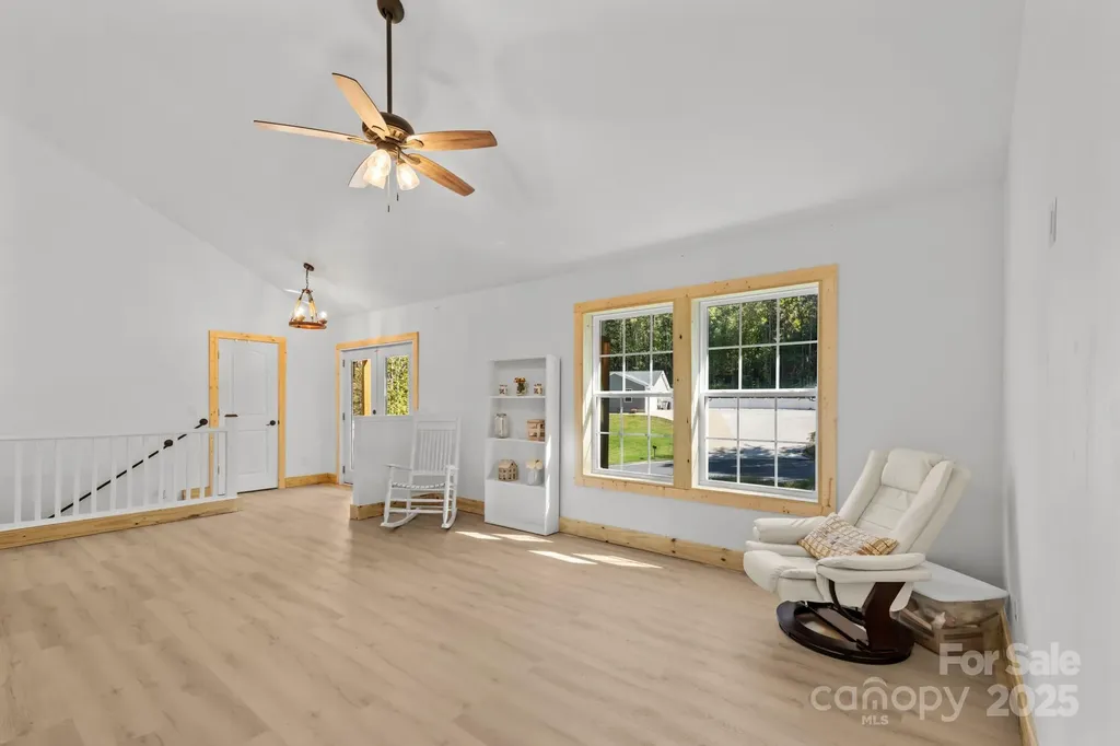 1036 Williamsburg Drive Lenoir NC 28645