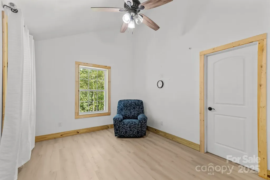 1036 Williamsburg Drive Lenoir NC 28645