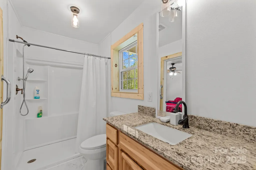 1036 Williamsburg Drive Lenoir NC 28645