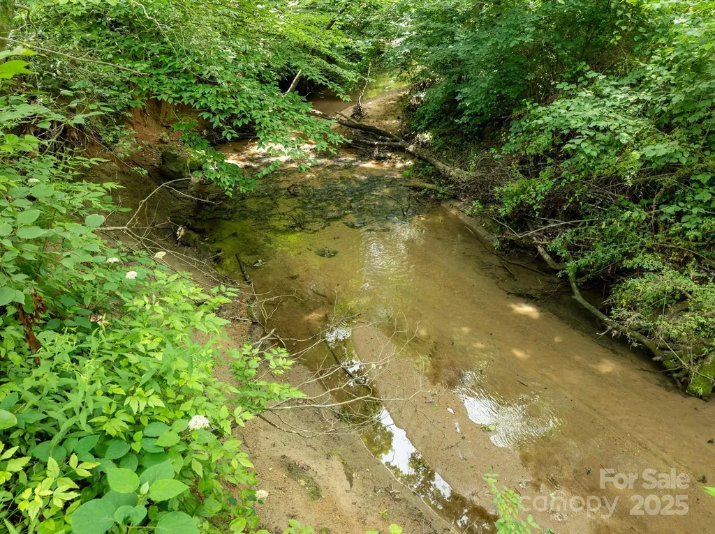 1036 Williamsburg Drive Lenoir NC 28645