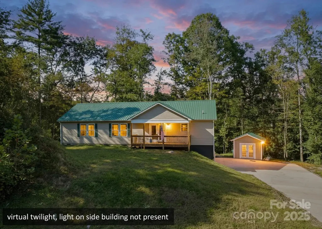1036 Williamsburg Drive Lenoir NC 28645