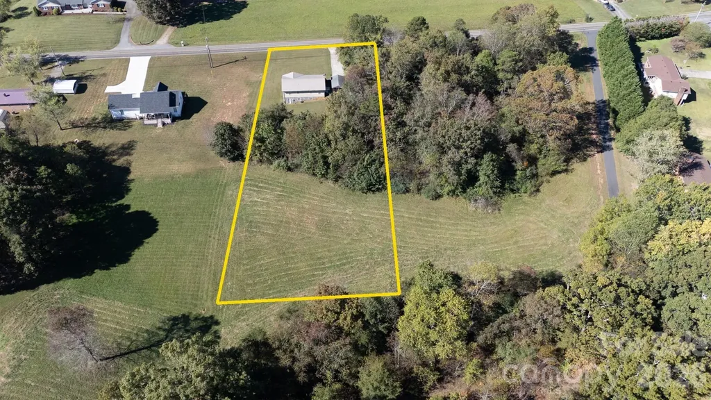 4186 Horseshoe Bend Road Hudson NC 28638