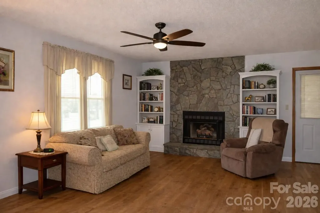4186 Horseshoe Bend Road Hudson NC 28638