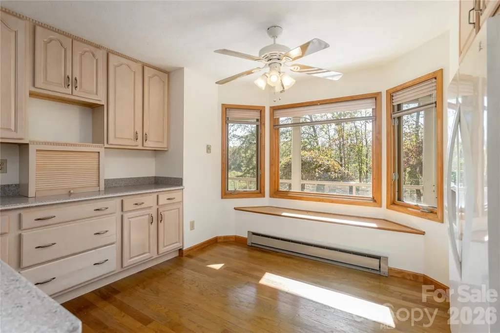 1510 Chestnut Gap Road Hendersonville NC 28792