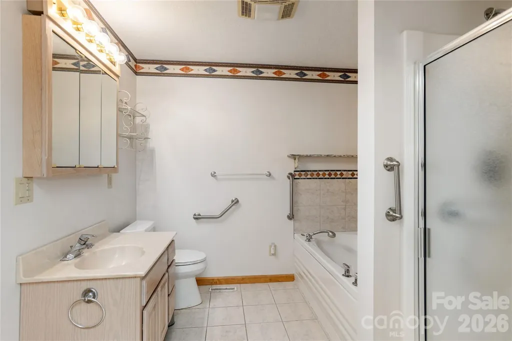 1510 Chestnut Gap Road Hendersonville NC 28792