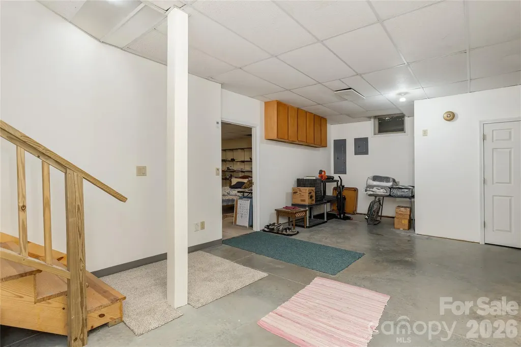 1510 Chestnut Gap Road Hendersonville NC 28792