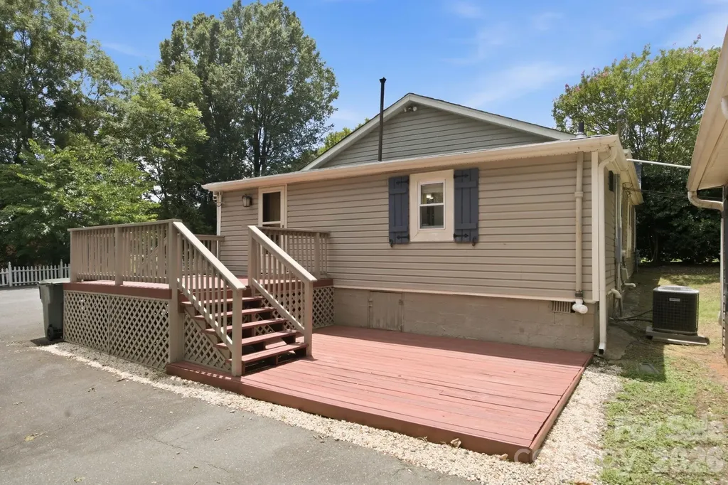 19428 Zion Avenue Cornelius NC 28031
