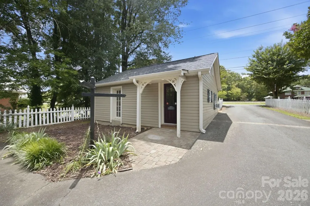 19428 Zion Avenue Cornelius NC 28031