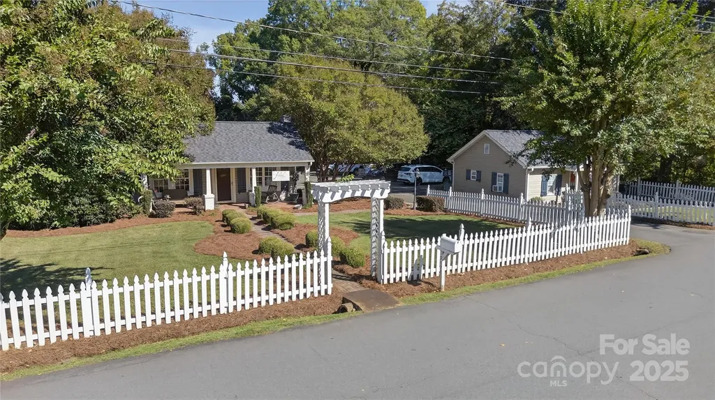 19428 Zion Avenue Cornelius NC 28031