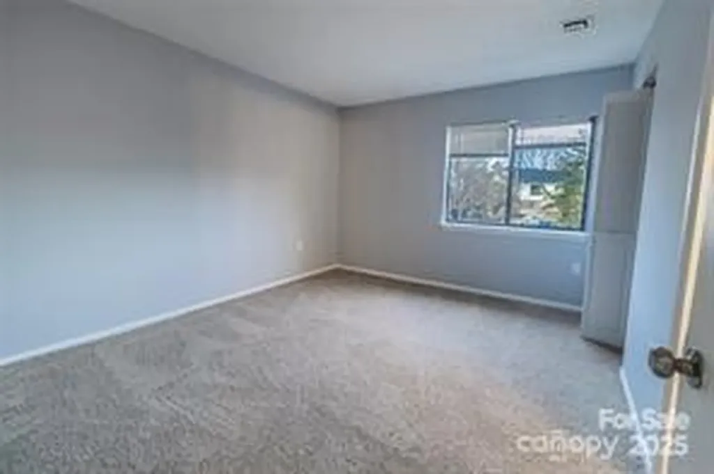 4814 Spring Lake Drive Charlotte NC 28212