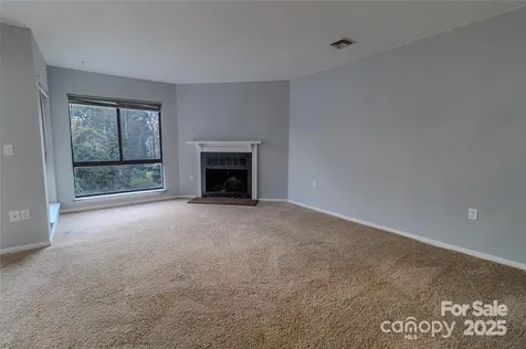 4814 Spring Lake Drive Charlotte NC 28212