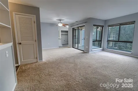 4814 Spring Lake Drive Charlotte NC 28212