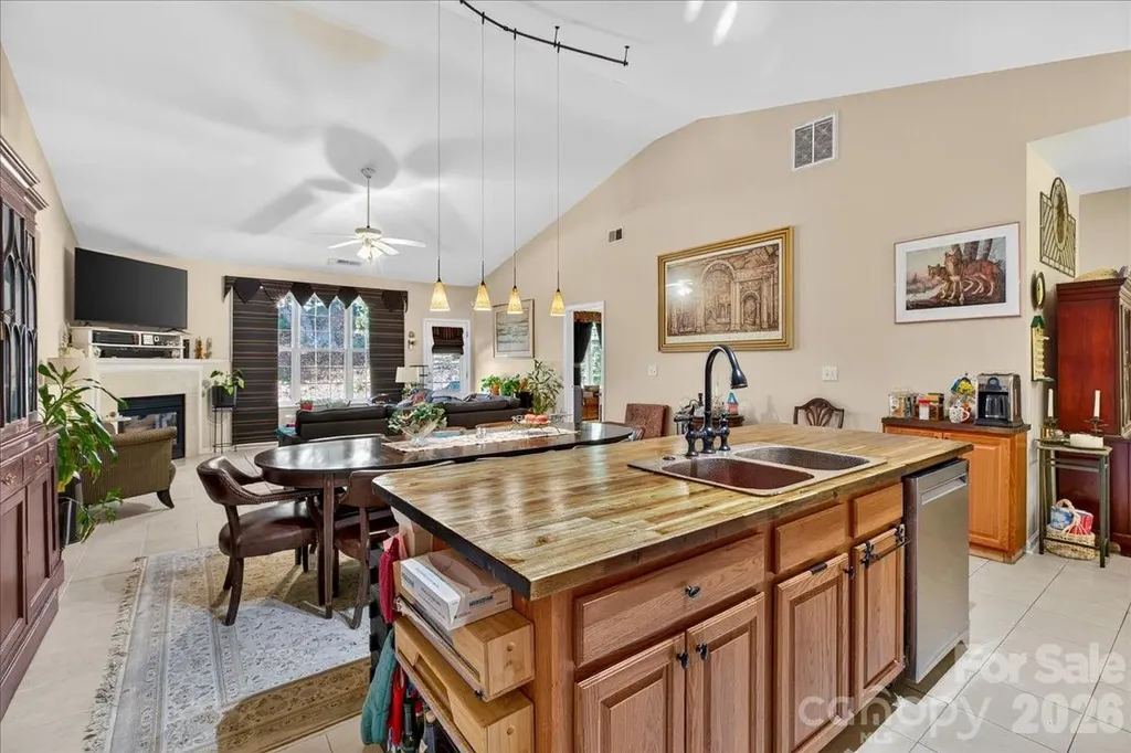 4412 Glenlea Commons Drive Charlotte NC 28216