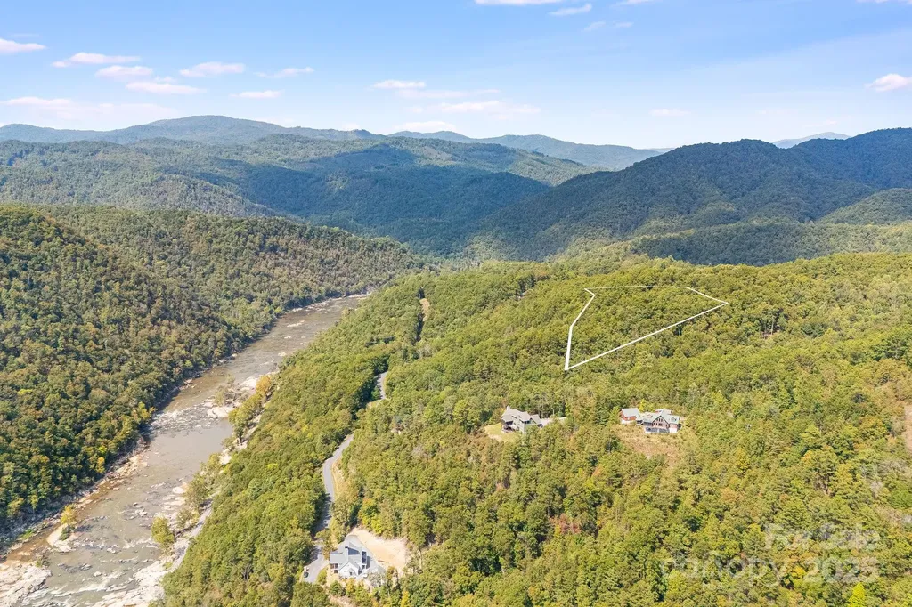 111 Wild Turkey Loop Marshall NC 28753
