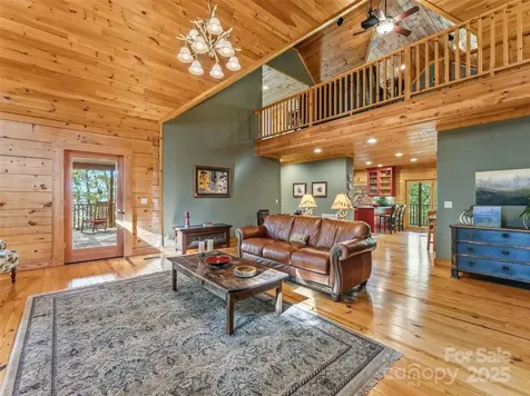 167 Mountain Vista Drive Saluda NC 28773