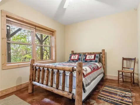 167 Mountain Vista Drive Saluda NC 28773