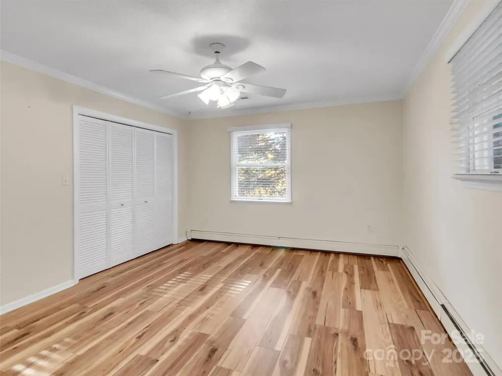 930 Scenic Circle Waynesville NC 28786