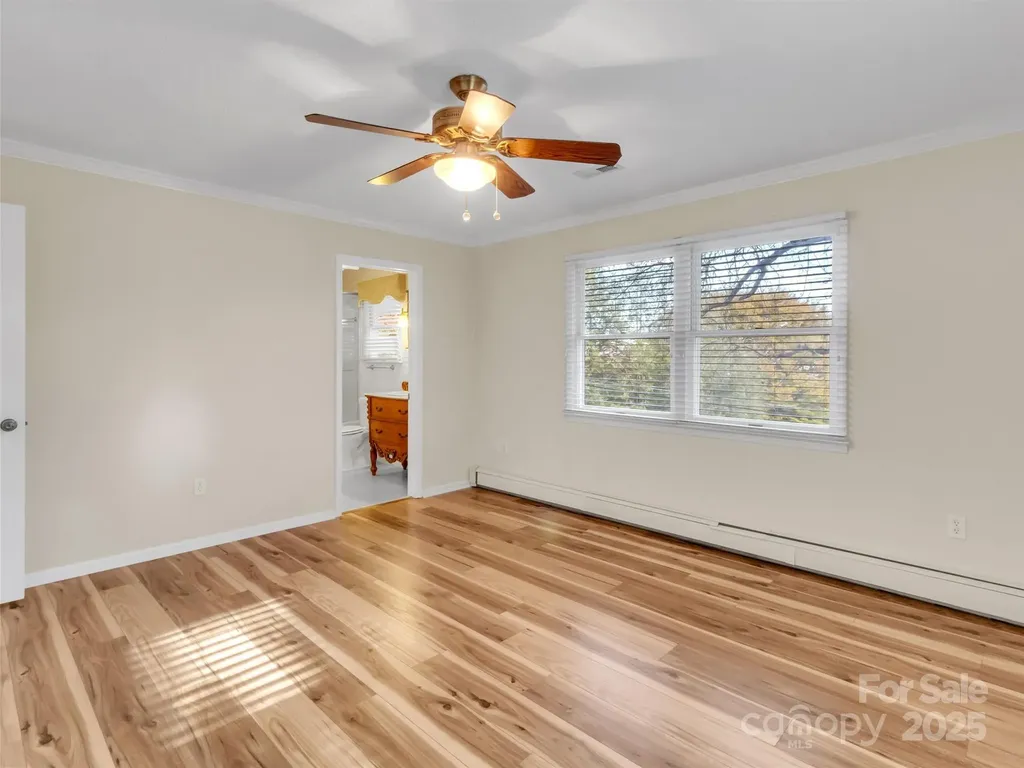 930 Scenic Circle Waynesville NC 28786