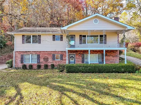930 Scenic Circle Waynesville NC 28786